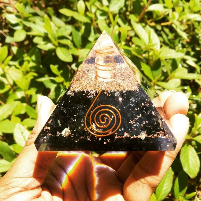 Black pyramid