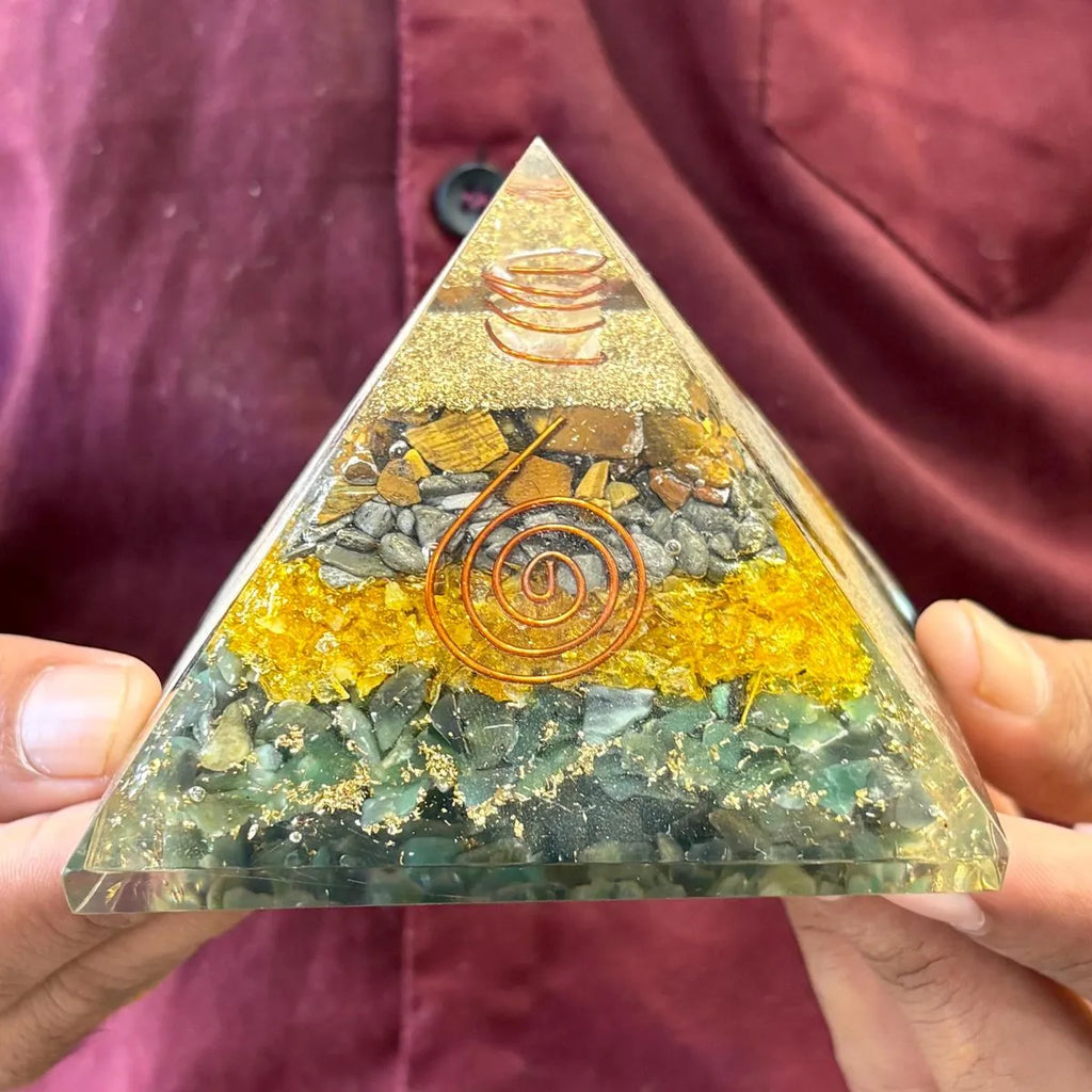 Money magnet pyramid