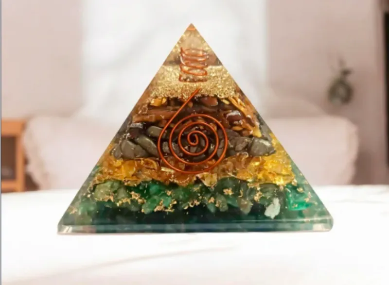 Money magnet pyramid